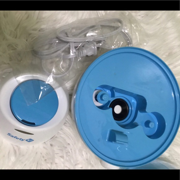 Cool Mist Humidifier - Picture 4 of 11